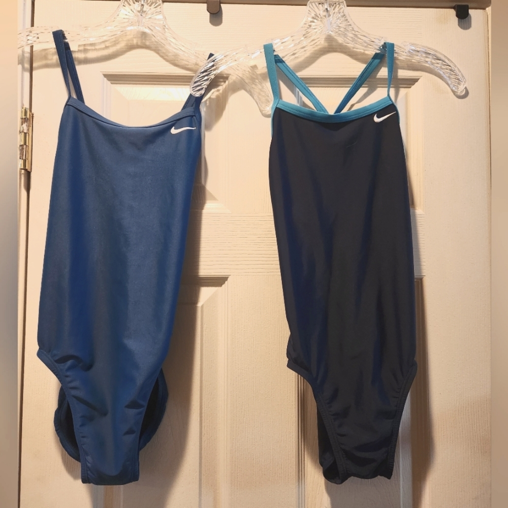 Nike Women's Swimsuits Size 4